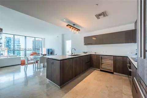 88 SW 7 St #3403, Miami, FL 33130
