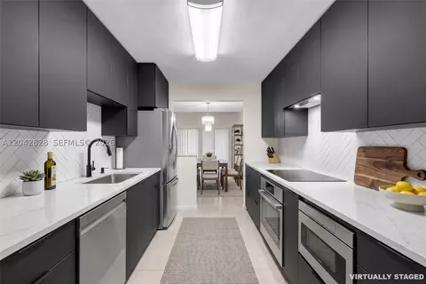 1491 NW 95th Ter #201, Pembroke Pines, FL 33024