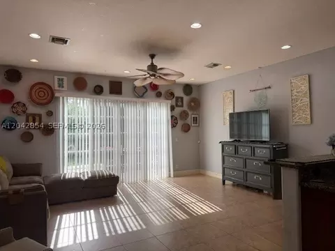 1321 NE 5th Ter, Fort Lauderdale, FL 33304