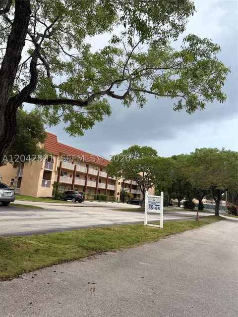 2741 N Pine Island Rd #109, Sunrise, FL 33322