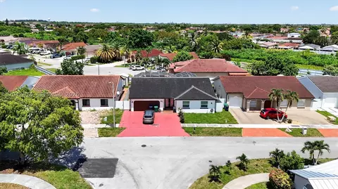 17401 SW 144th Ct, Miami, FL 33177