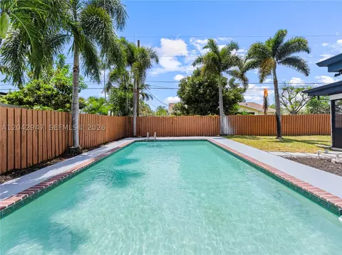 949 Lighthouse Dr, North Palm Beach, FL 33408