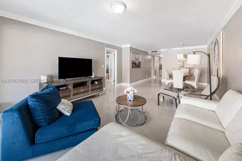 2097 S Ocean Dr #411, Hallandale Beach, FL 33009