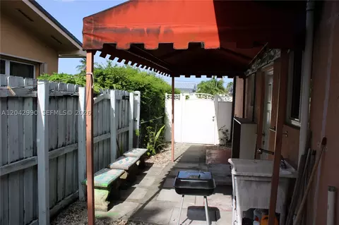 Exterior - 11512 NW 58th Ave, Hialeah, FL 33012 photo 8 of 9