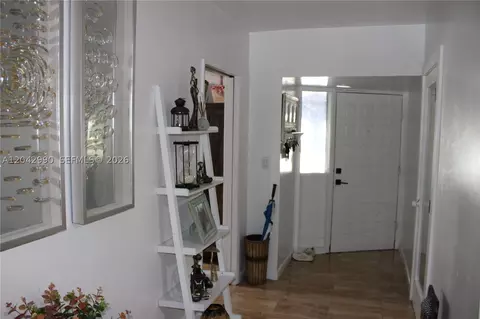 Entry Way - 11512 NW 58th Ave, Hialeah, FL 33012 photo 1 of 5