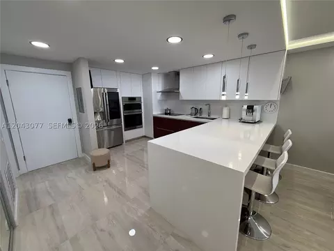1849 S Ocean Dr #PH5, Hallandale Beach, FL 33009