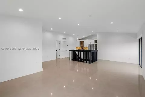 9001 SW 94th St #201, Miami, FL 33176