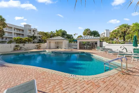 Exterior - 145 NEdgewater Dr #4105, Stuart, FL 34996 photo 2 of 11
