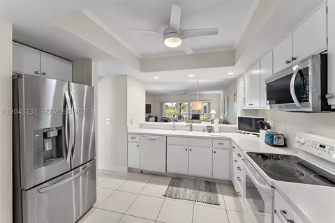 Kitchen - 145 NEdgewater Dr #4105, Stuart, FL 34996 photo 4 of 4