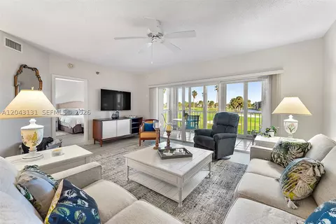 Living - 145 NEdgewater Dr #4105, Stuart, FL 34996 photo 1 of 2