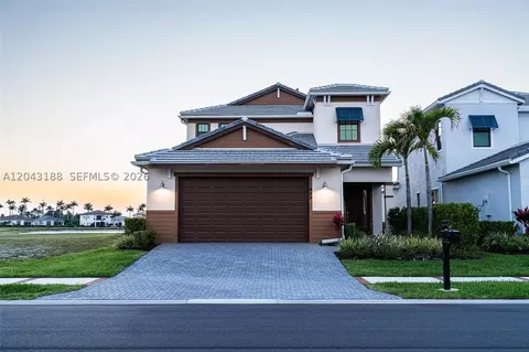 449 SE Fascino Cir, Port Saint Lucie, FL 34984