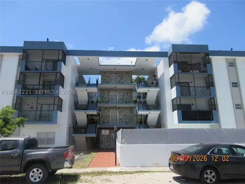 1230 NE 139th St #309, North Miami, FL 33161