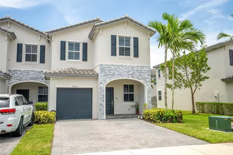2670 SE 12th St, Homestead, FL 33035