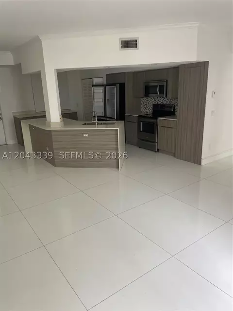 3155 NE 184th St #8105, Aventura, FL 33160