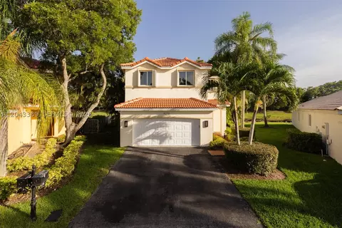 4275 Ironwood Ct, Weston, FL 33331
