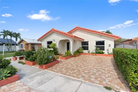 910 SW 140th Ave, Miami, FL 33184