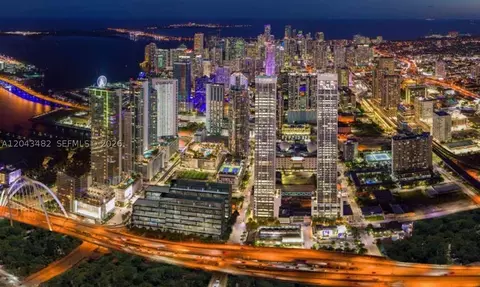 20 NE 11th St #4902, Miami, FL 33132