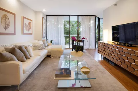3640 Yacht Club Dr #304, Aventura, FL 33180