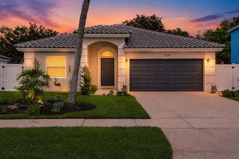5830 SW 102nd Ave, Cooper City, FL 33328