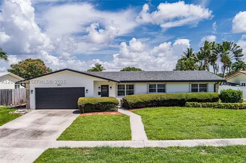 3941 NW 4th Ct, Coconut Creek, FL 33066