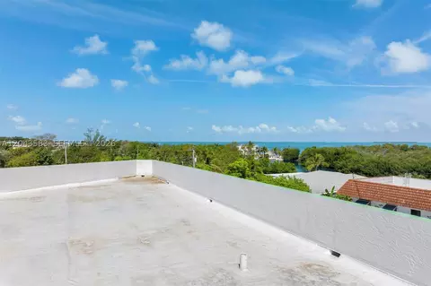 View/Area - 19 Park Dr, Key Largo, FL 33037 photo 6 of 13