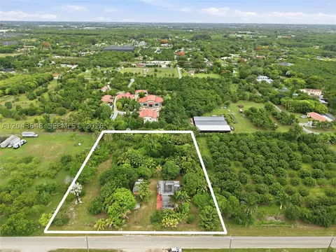 15401 SW 240th St, Homestead, FL 33032