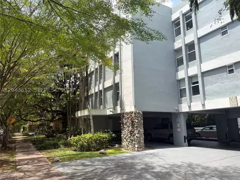 820 Salzedo St #405, Coral Gables, FL 33134