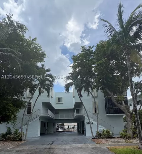 3862 NE 171st St #C, North Miami Beach, FL 33160