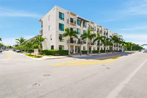 8167 NW 41st St #E-101, Doral, FL 33166