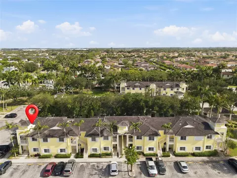 2728 NE 3rd Ct #201, Homestead, FL 33033