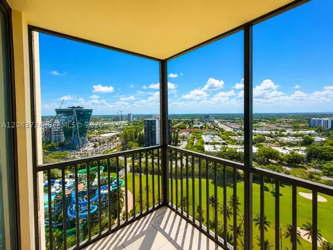 20335 W Country Club Dr #2210, Aventura, FL 33180