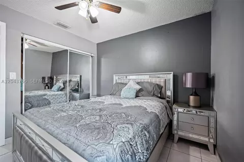 Bedroom - 7581 W 29th Way, Hialeah, FL 33018 photo 4 of 6