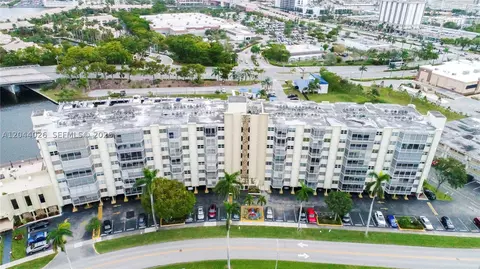 200 Diplomat Pkwy #234, Hallandale Beach, FL 33009