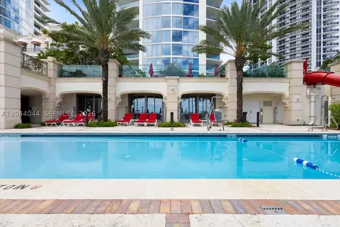 17975 Collins Ave #BC2, Sunny Isles Beach, FL 33160