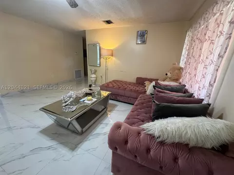 5923 Fillmore St, Hollywood, FL 33021