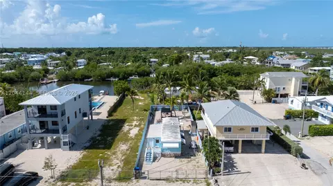 View/Area - 768 Michael Dr, Key Largo, FL 33037 photo 6 of 9
