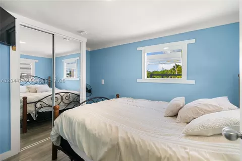 Bedroom - 768 Michael Dr, Key Largo, FL 33037 photo 5 of 5