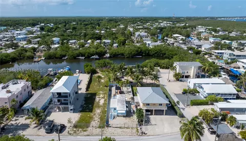 View/Area - 768 Michael Dr, Key Largo, FL 33037 photo 7 of 9