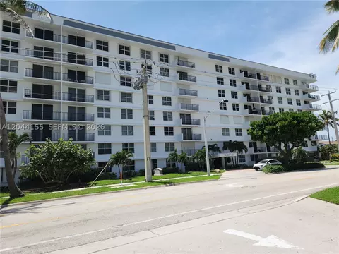 1009 N Ocean Blvd #411, Pompano Beach, FL 33062