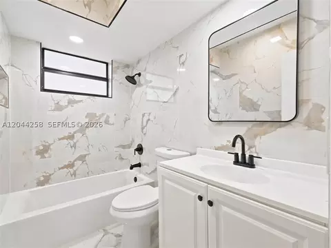 3246 Buchanan St, Hollywood, FL 33021 photo 16