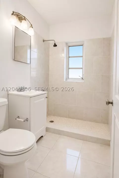 383 E 4th Ave #8, Hialeah, FL 33010 photo 3