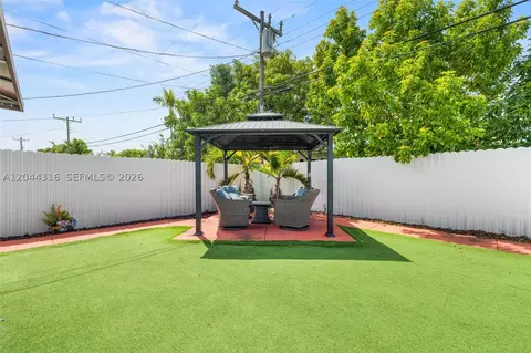Exterior - 8330 SW 25th St, Miami, FL 33155 photo 7 of 7