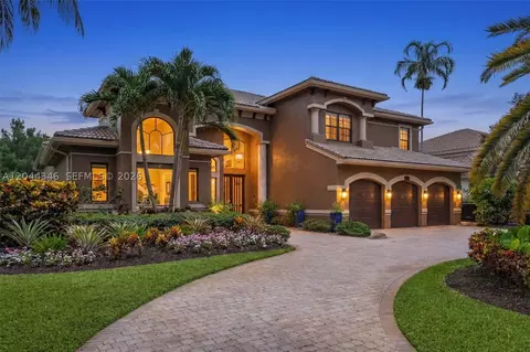 2982 E Lake Vista Cir, Davie, FL 33328