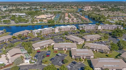 9994 N Belfort Cir #210, Tamarac, FL 33321