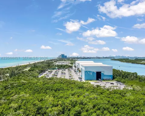 100 Bayview Dr #1620, Sunny Isles Beach, FL 33160