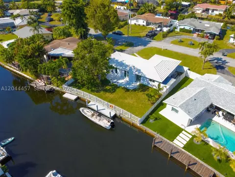 Undisclosed, Oakland Park, FL 33309