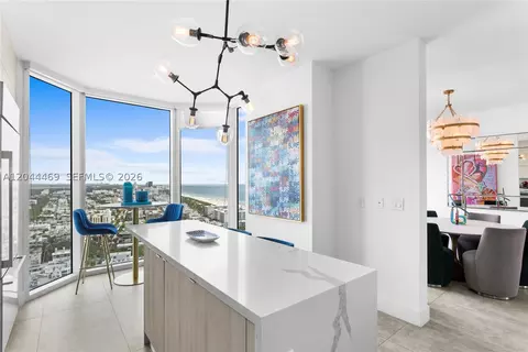 300 S Pointe Dr #3604, Miami Beach, FL 33139