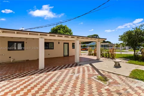 Exterior - 191 SE 6th Ave, Hialeah, FL 33010 photo 9 of 10