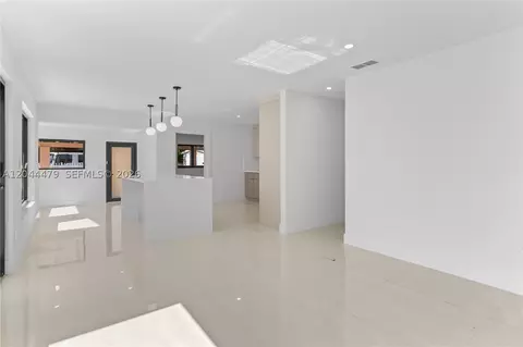 Living - 191 SE 6th Ave, Hialeah, FL 33010 photo 1 of 12