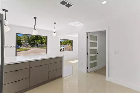 Kitchen - 191 SE 6th Ave, Hialeah, FL 33010 photo 7 of 9